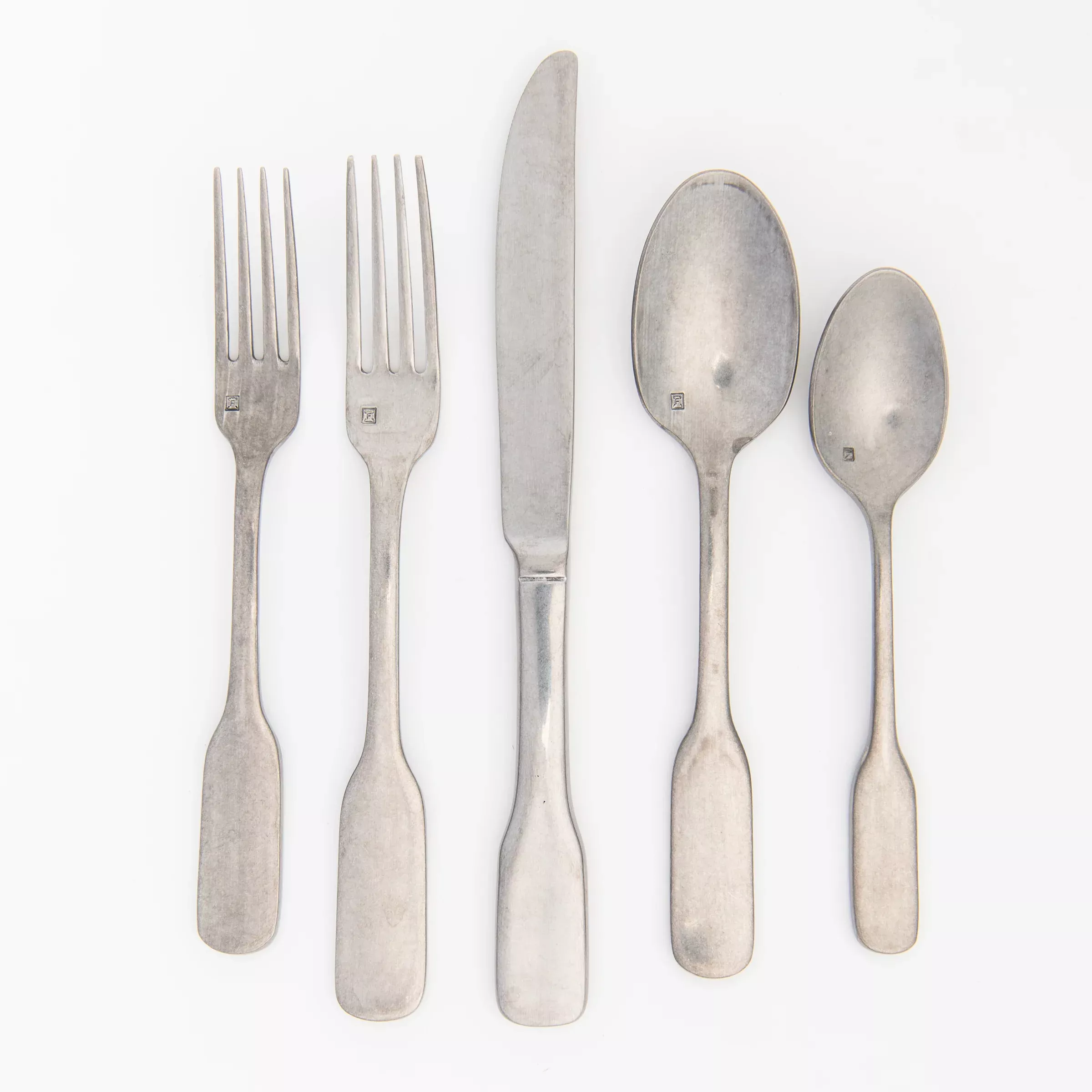 Ashton Antique 5 Piece Flatware Set