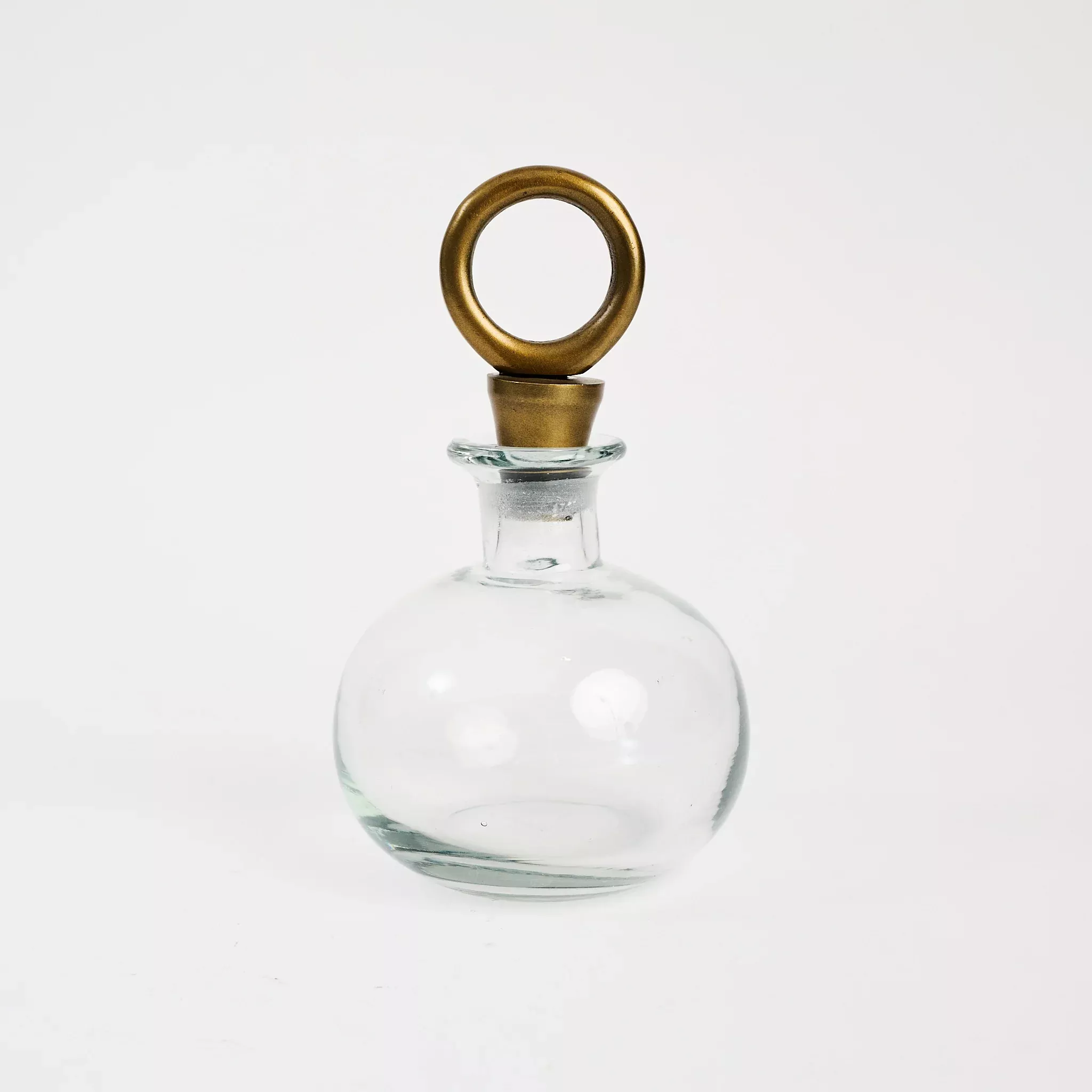 Carafe with Ring Stopper