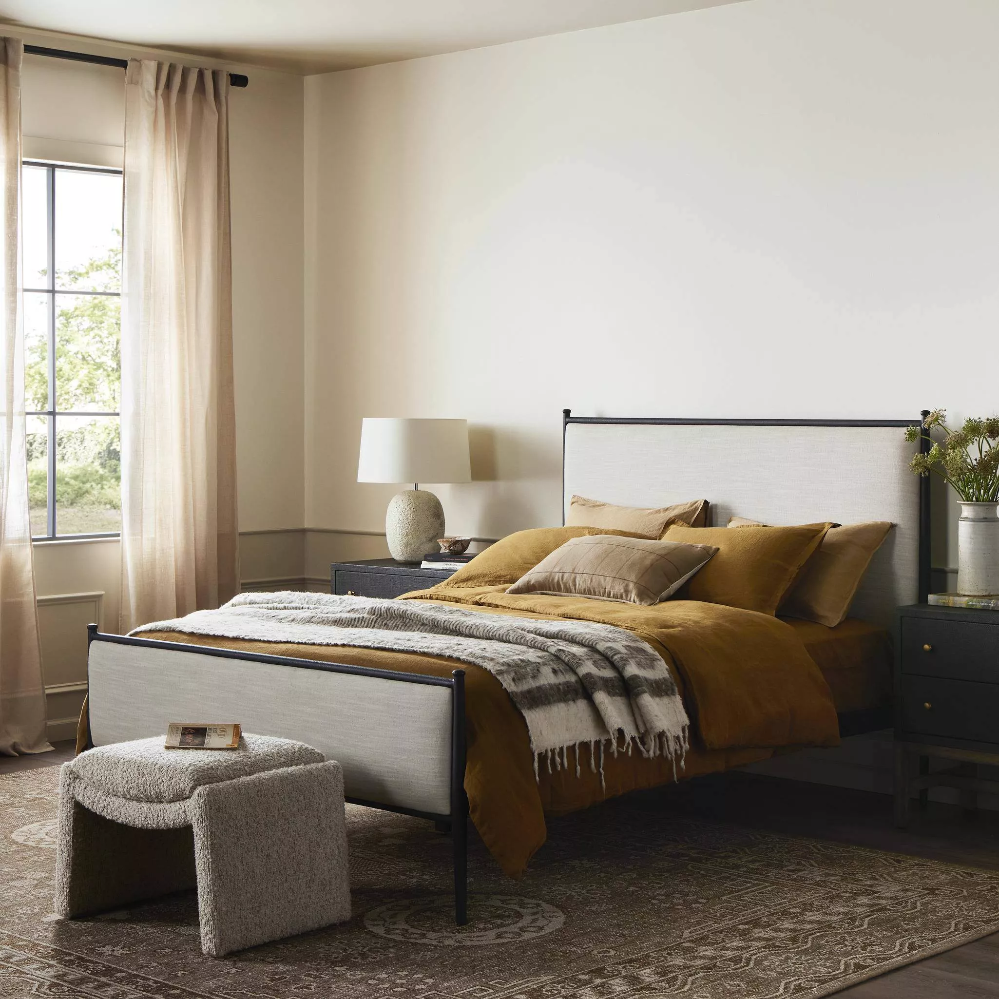 Four Hands Queen Xander Bed in Savoy Parchment