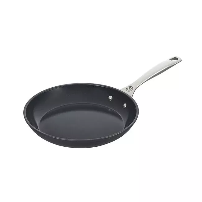 Le Creuset Essential Nonstick Ceramic Fry Pan – 10"
