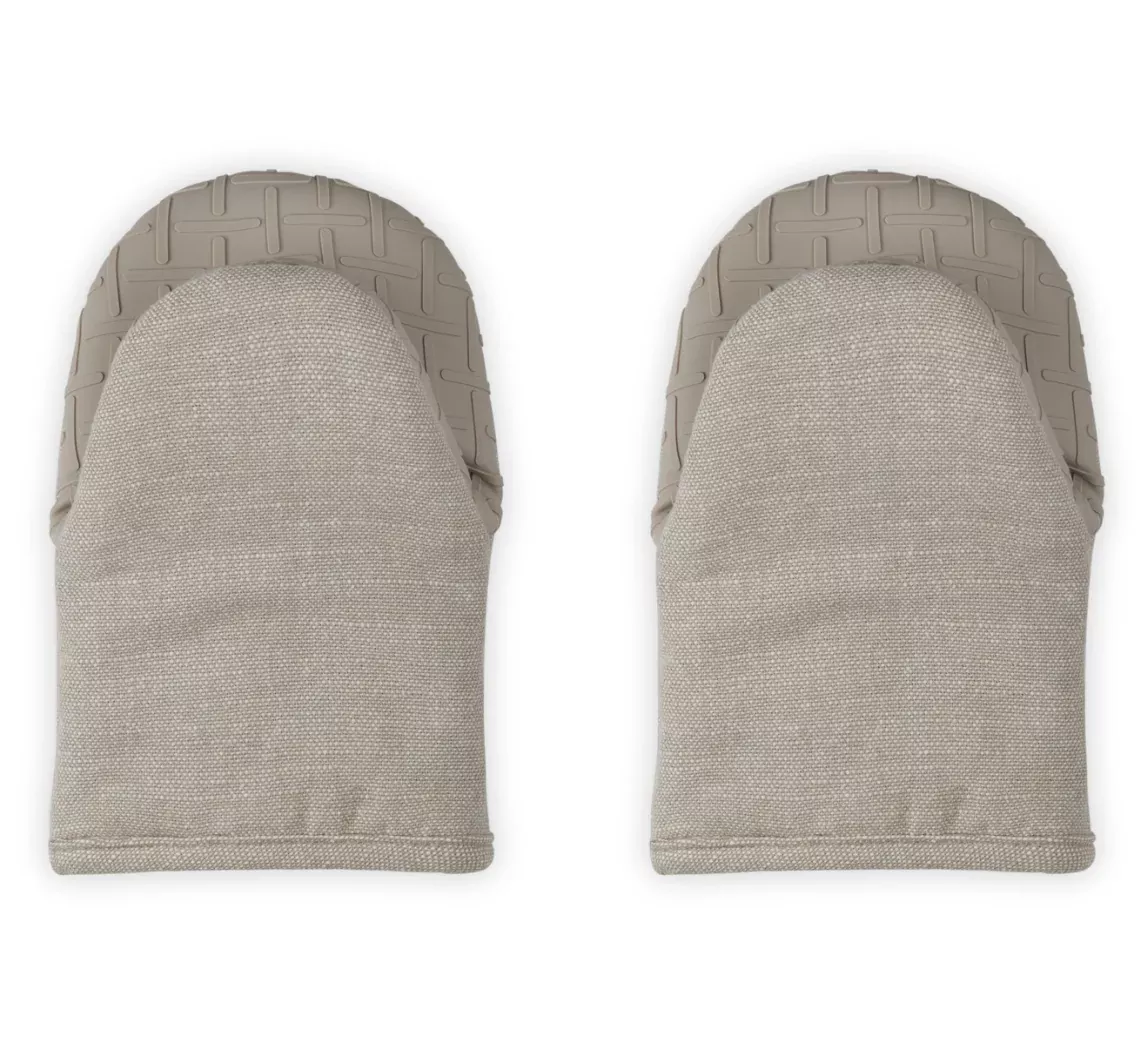 Le Creuset Mini Silicone Oven Mitts – Set of 2 – Sable