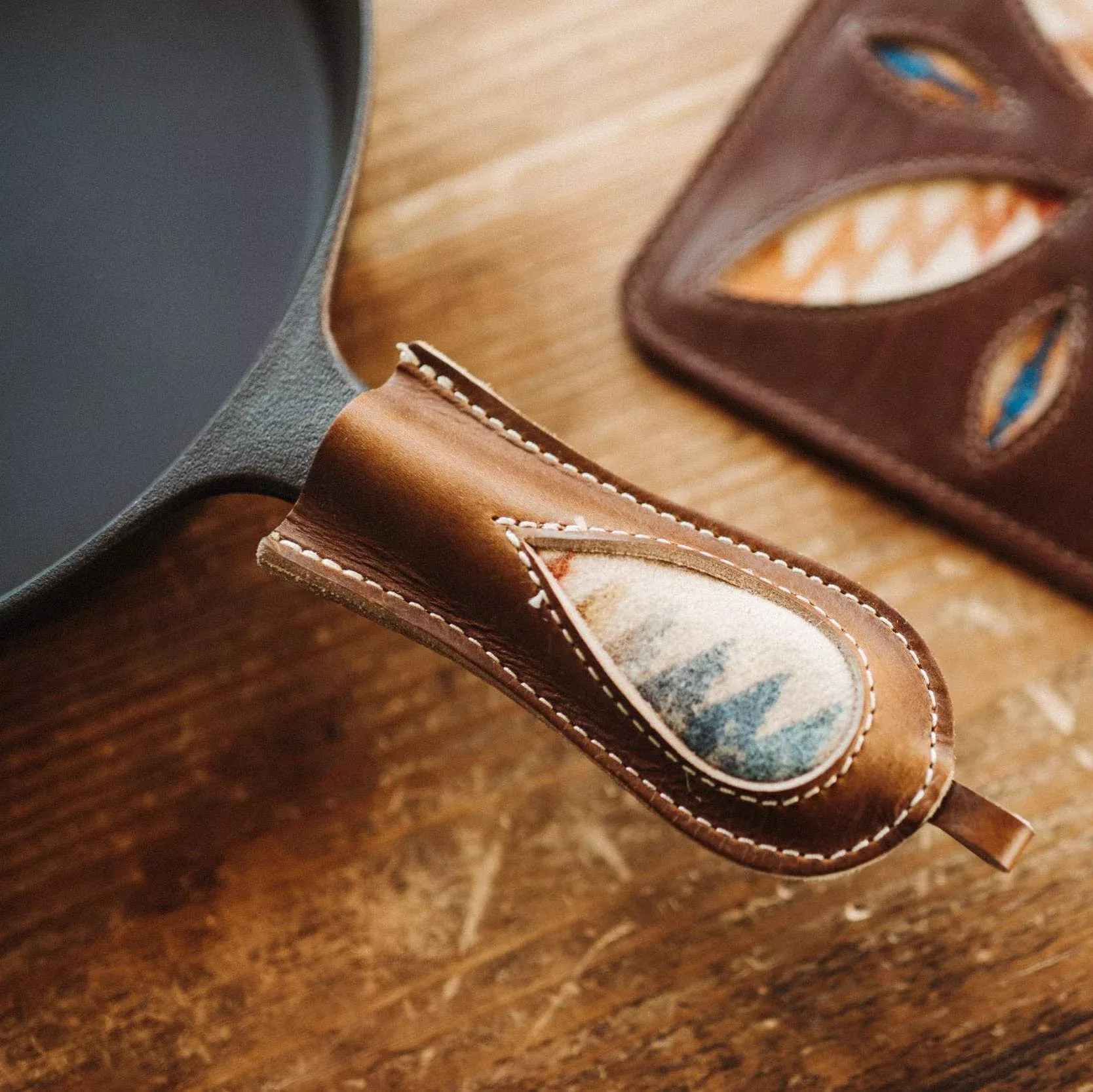 Leather And Pendleton Wool Panhandler in Chestnut