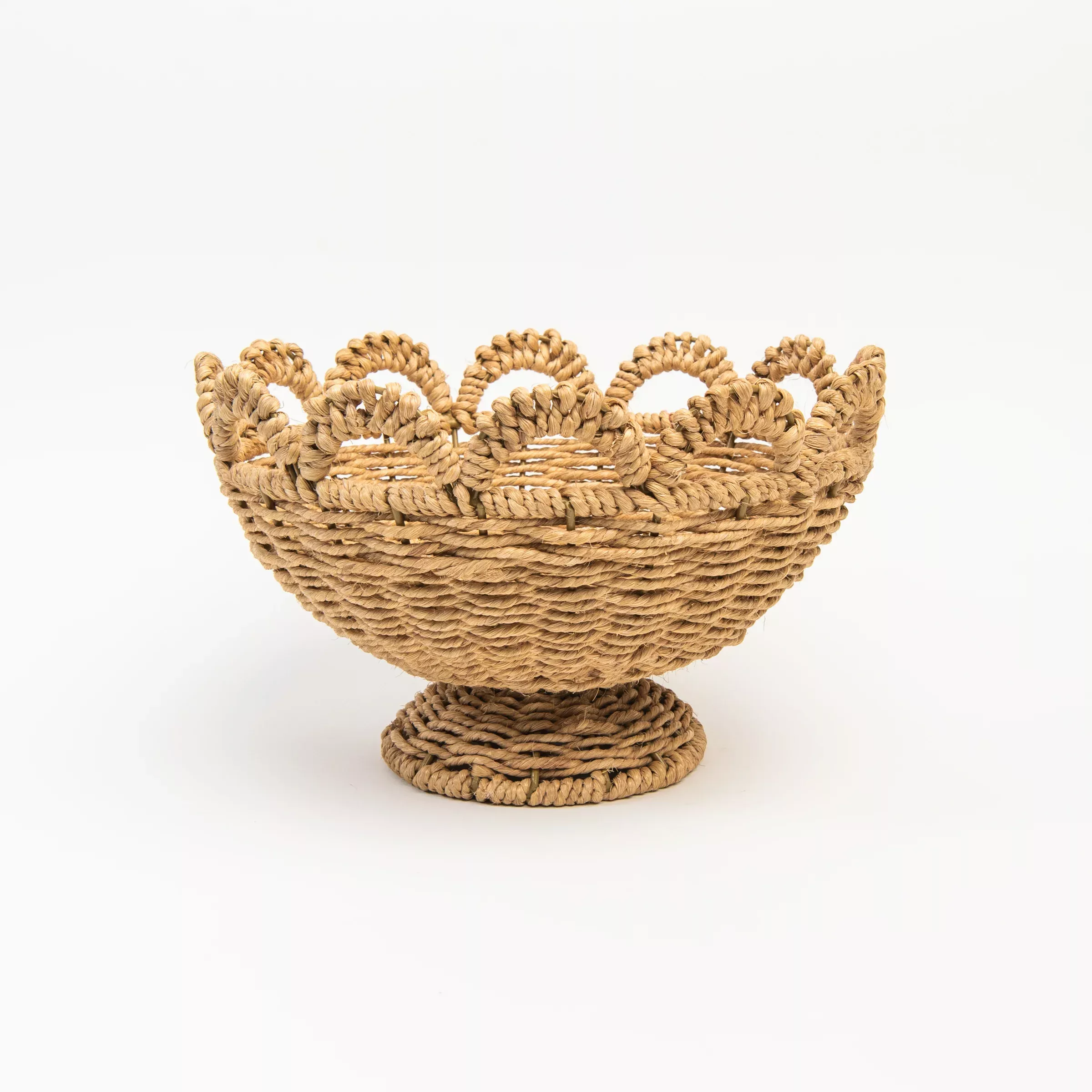 Maya Scalloped Fruit Basket