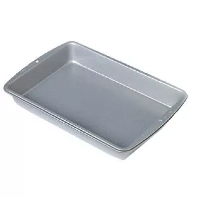 Non-Stick Oblong Cake Pan – 13 x 9-Inch