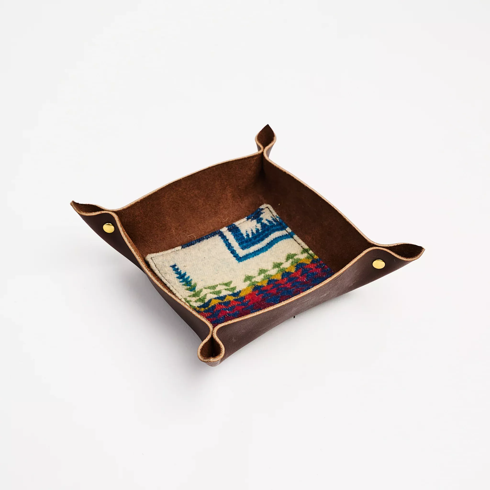 The Scrappy Catchall in Chestnut